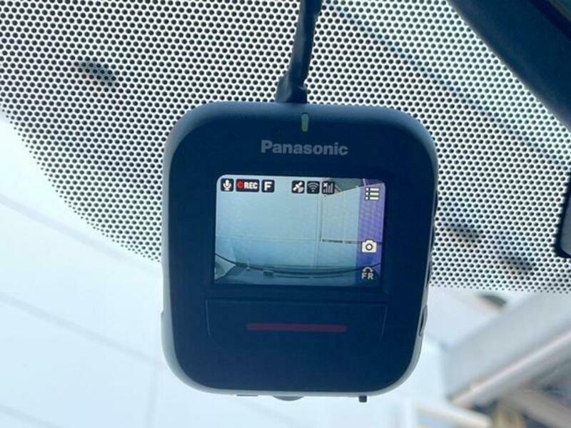 PRIUS-5
