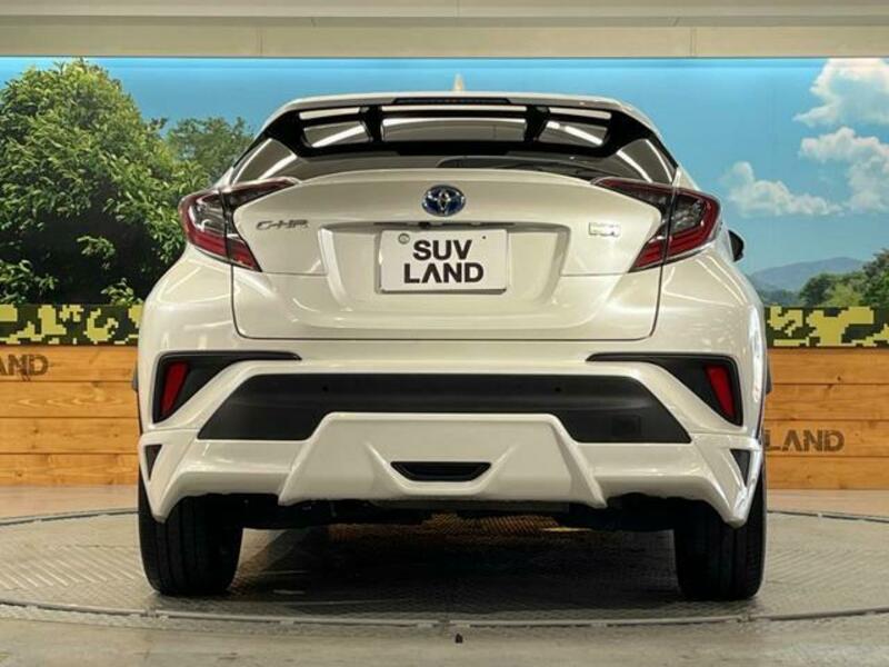 C-HR-15