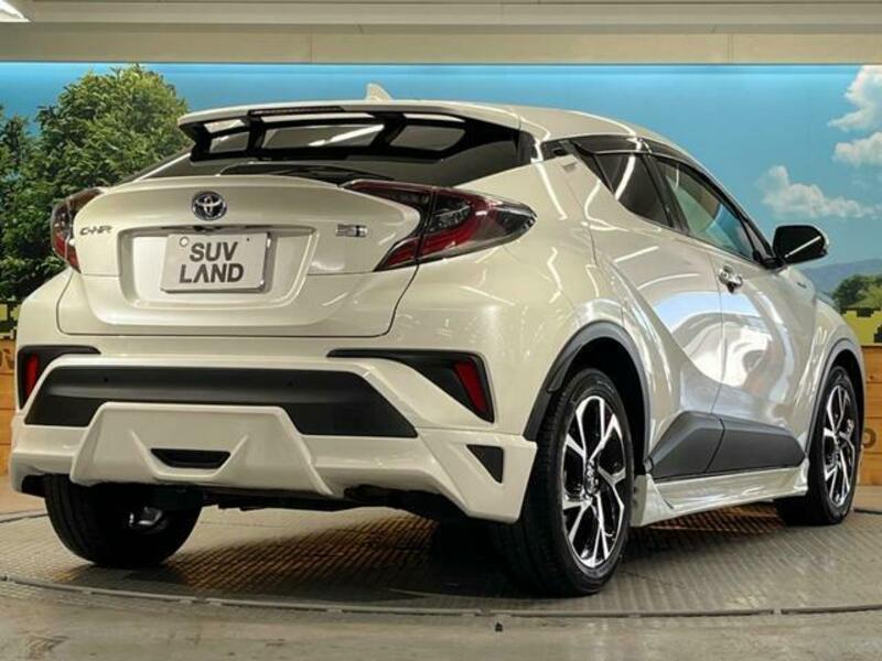 C-HR-17
