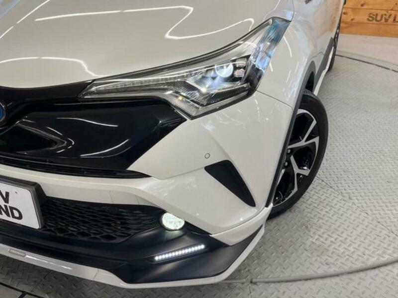 C-HR-12