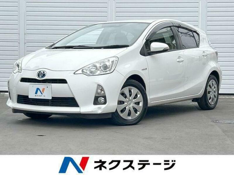 TOYOTA　AQUA