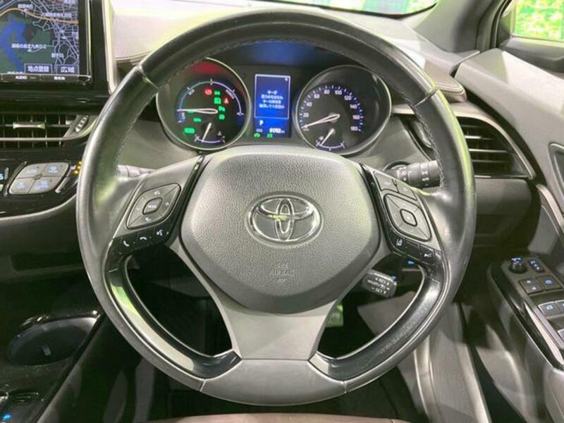 C-HR-9