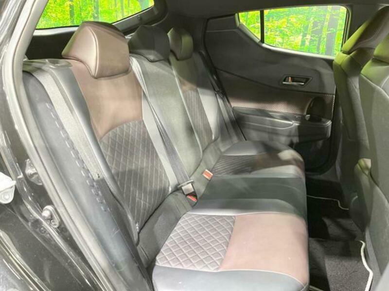 C-HR-8