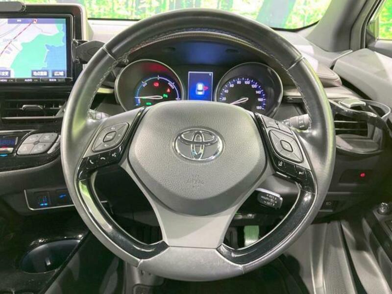 C-HR-11