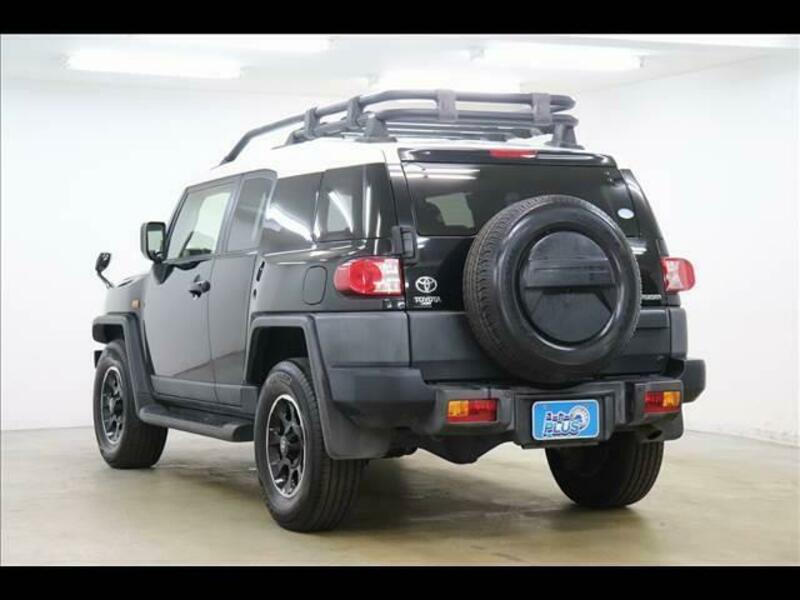 FJ CRUISER-16