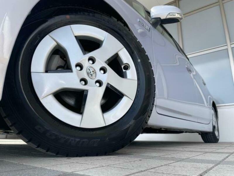 PRIUS-10