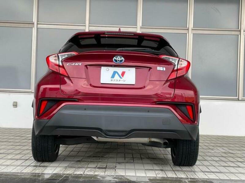 C-HR-15