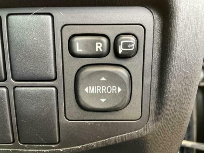 PRIUS-5