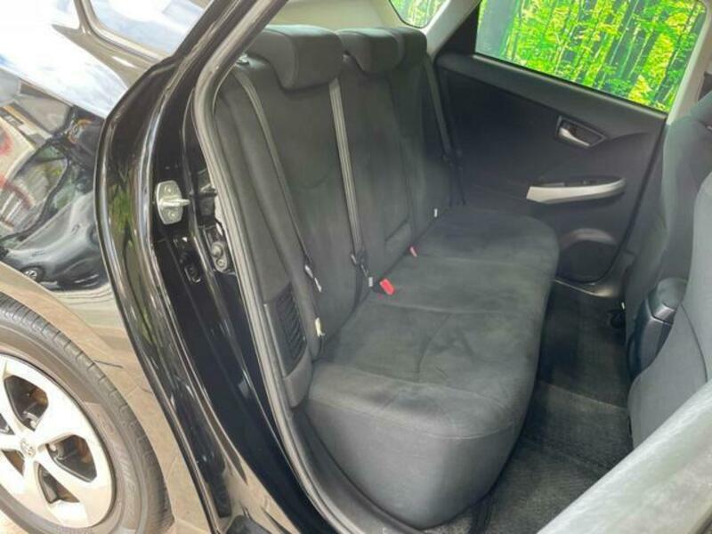 PRIUS-9