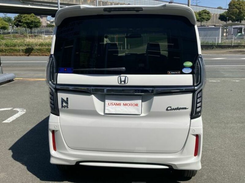 N BOX CUSTOM