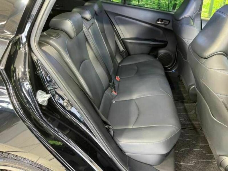 PRIUS-8