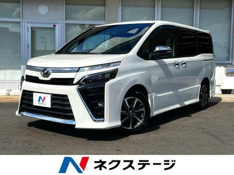 TOYOTA　VOXY
