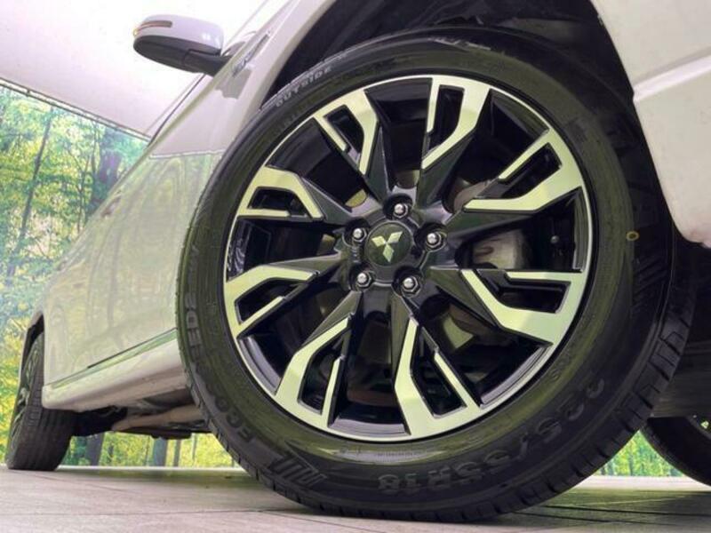 OUTLANDER PHEV-12