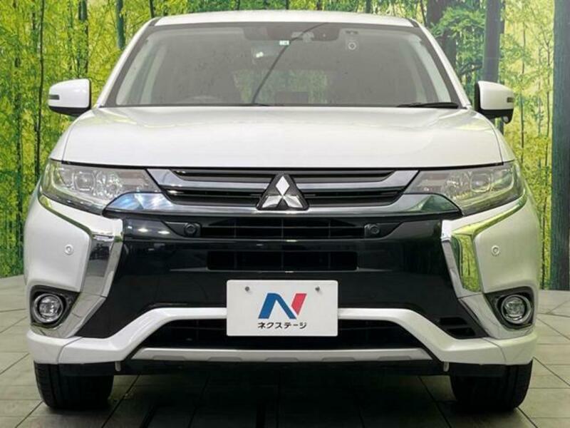 OUTLANDER PHEV-13