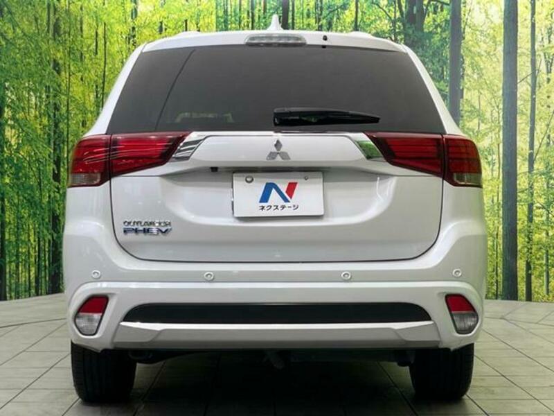 OUTLANDER PHEV-14
