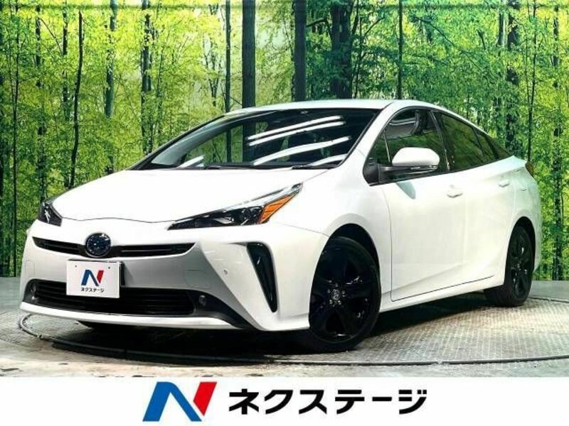 TOYOTA　PRIUS
