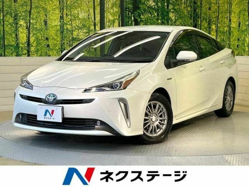 TOYOTA　PRIUS