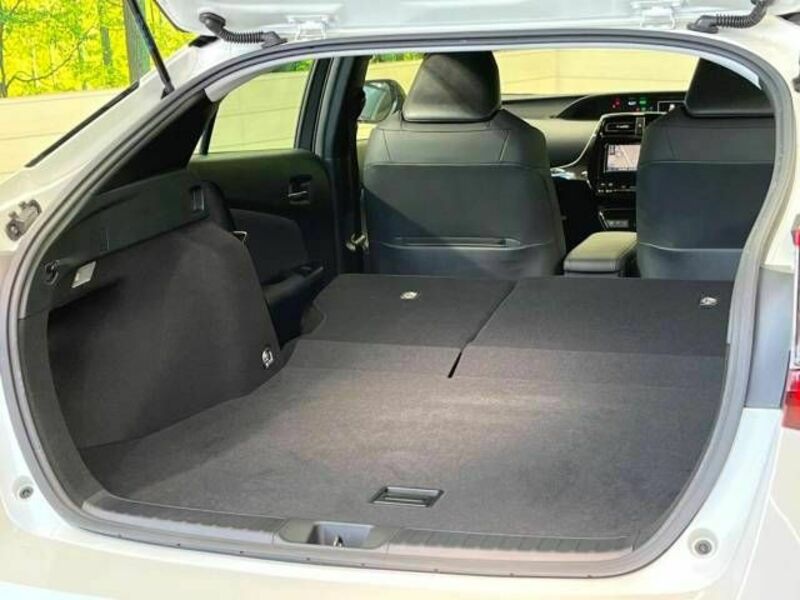 PRIUS-9