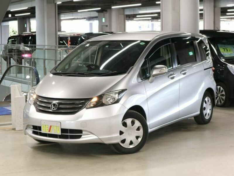 HONDA　FREED