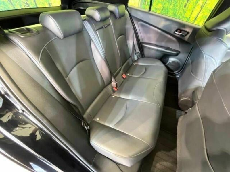 PRIUS-8