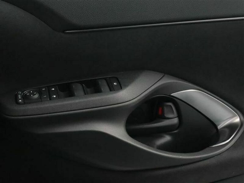YARIS CROSS-6