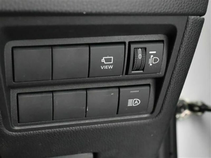 YARIS CROSS-12