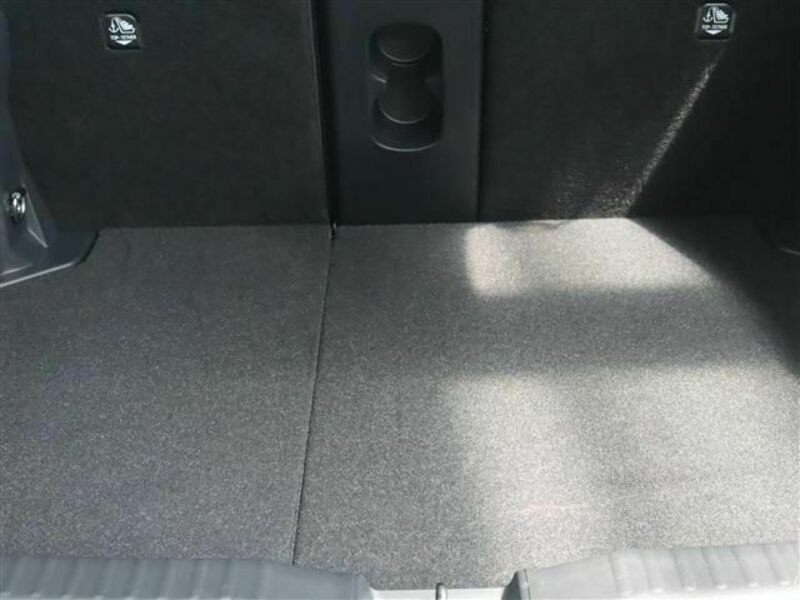 YARIS CROSS-20