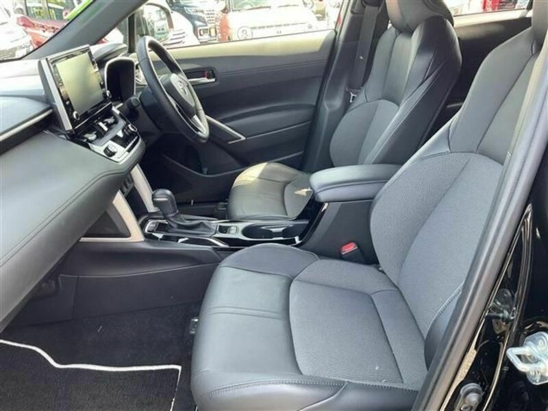 COROLLA CROSS