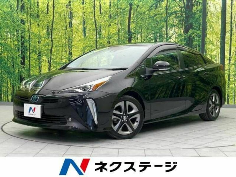 TOYOTA　PRIUS