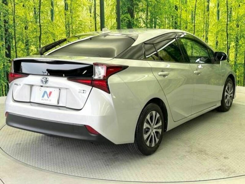 PRIUS-17