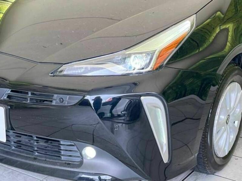 PRIUS-11