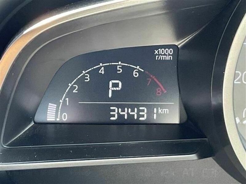 MAZDA2-10