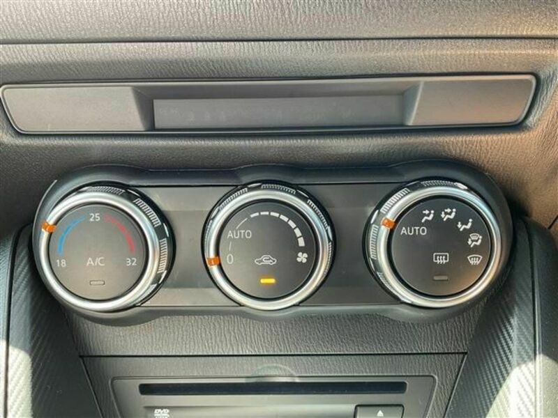 MAZDA2-11
