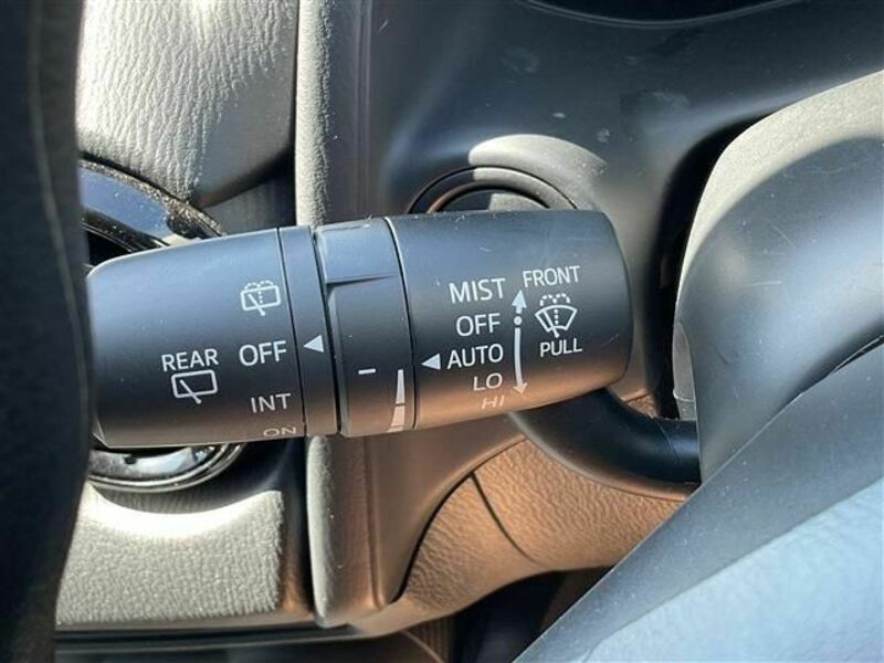 MAZDA2-15