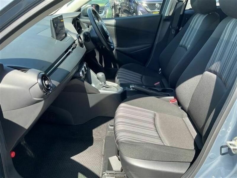 MAZDA2-20