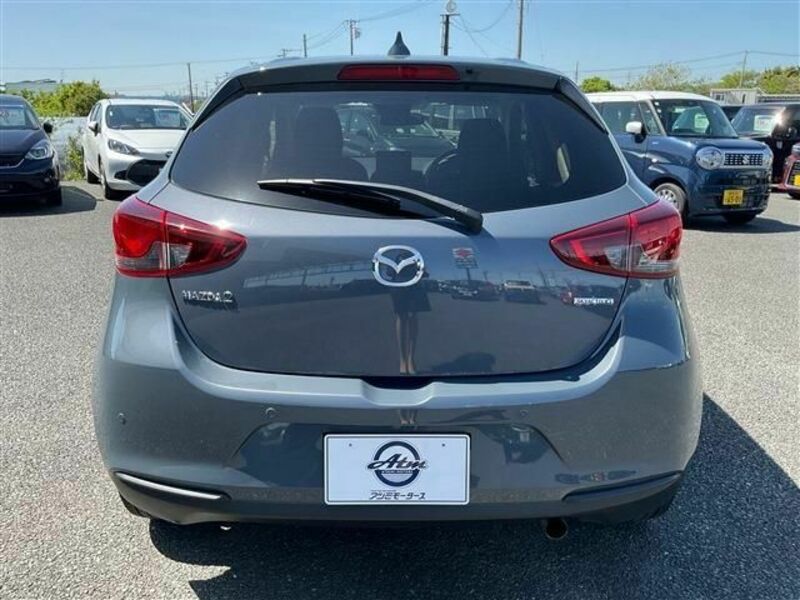 MAZDA2-26