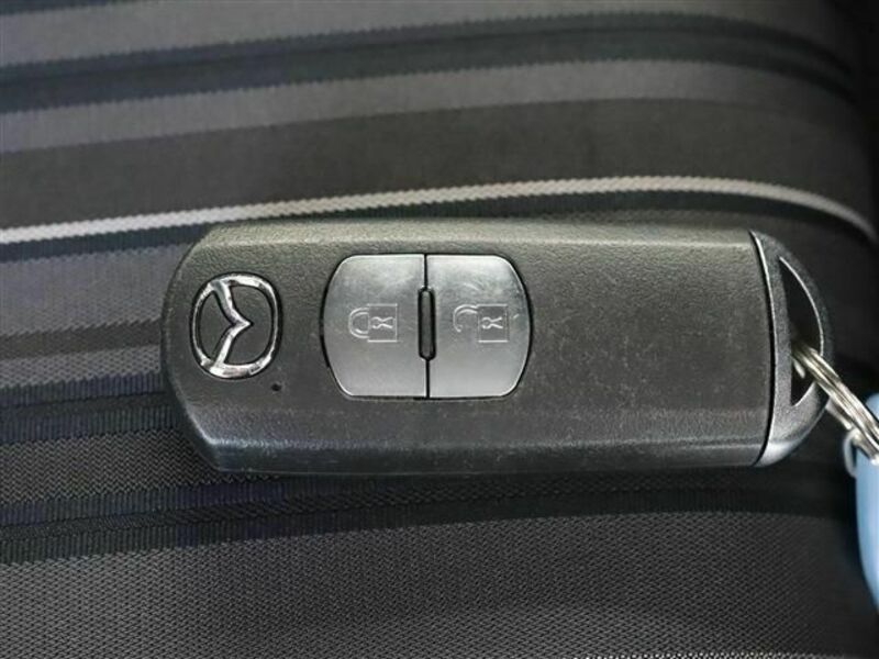 MAZDA2-16