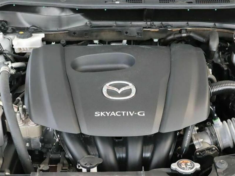 MAZDA2-18