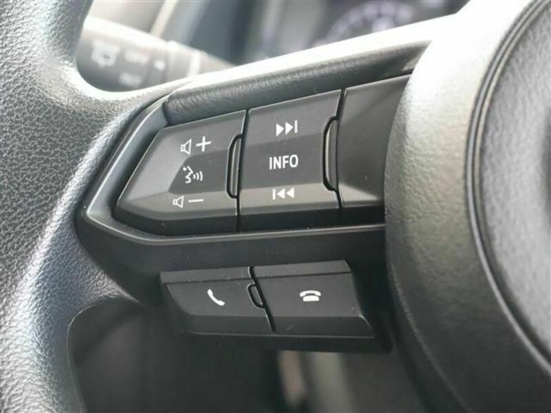 MAZDA2-27