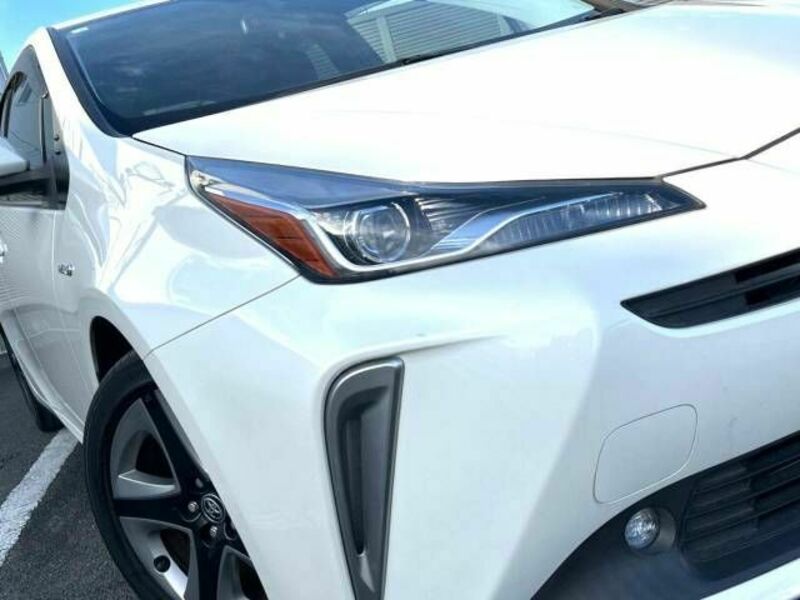PRIUS-11