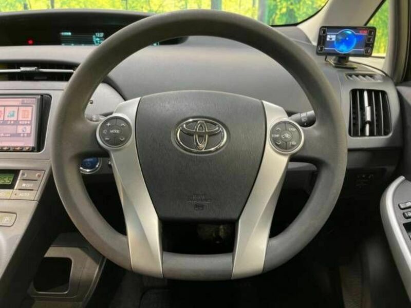 PRIUS-10