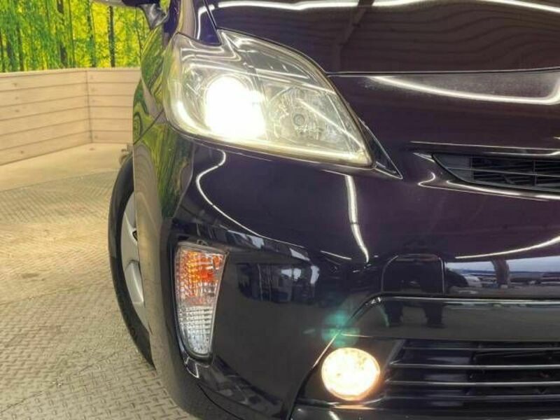 PRIUS-11
