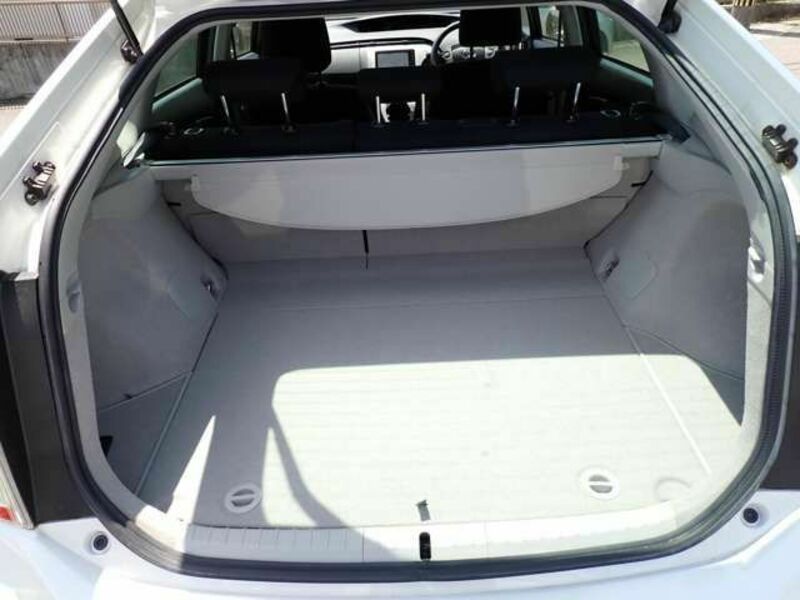 PRIUS-5
