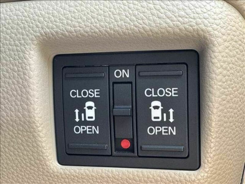 N BOX