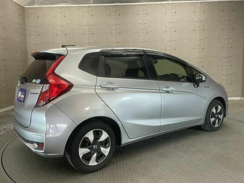 FIT HYBRID-3