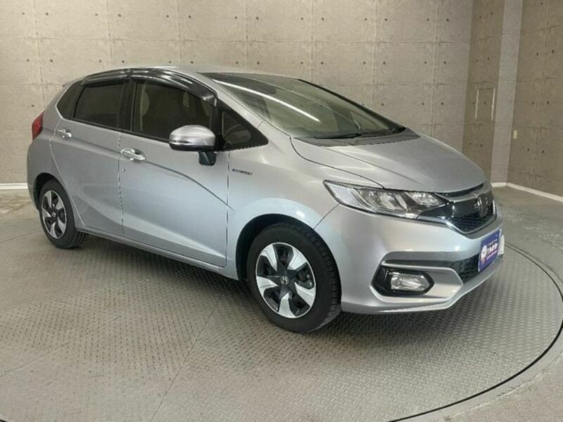 FIT HYBRID-4
