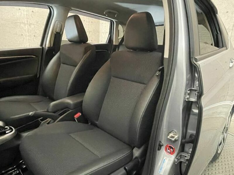 FIT HYBRID-10