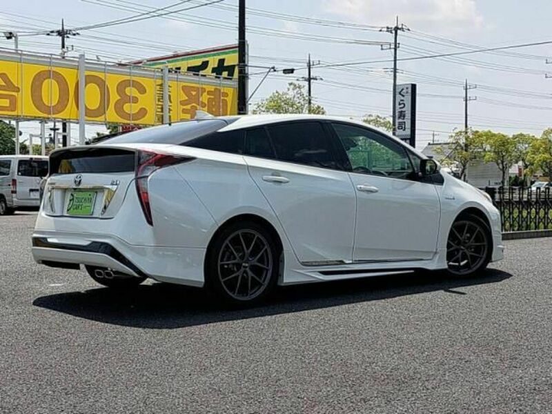 PRIUS-1