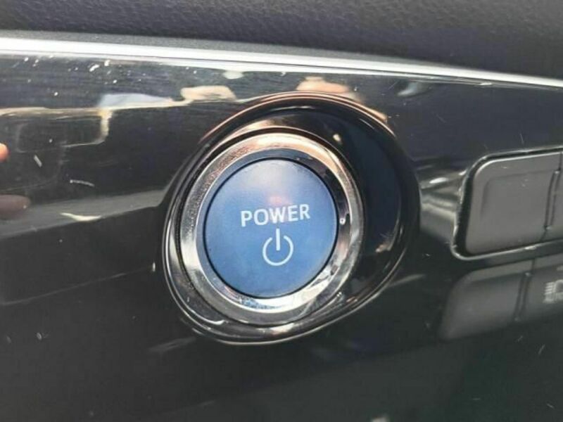 PRIUS-12