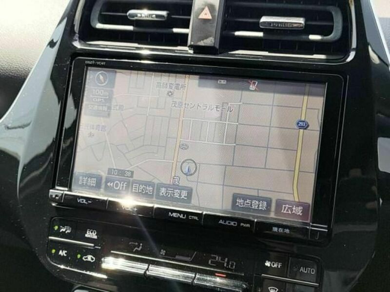 PRIUS-16